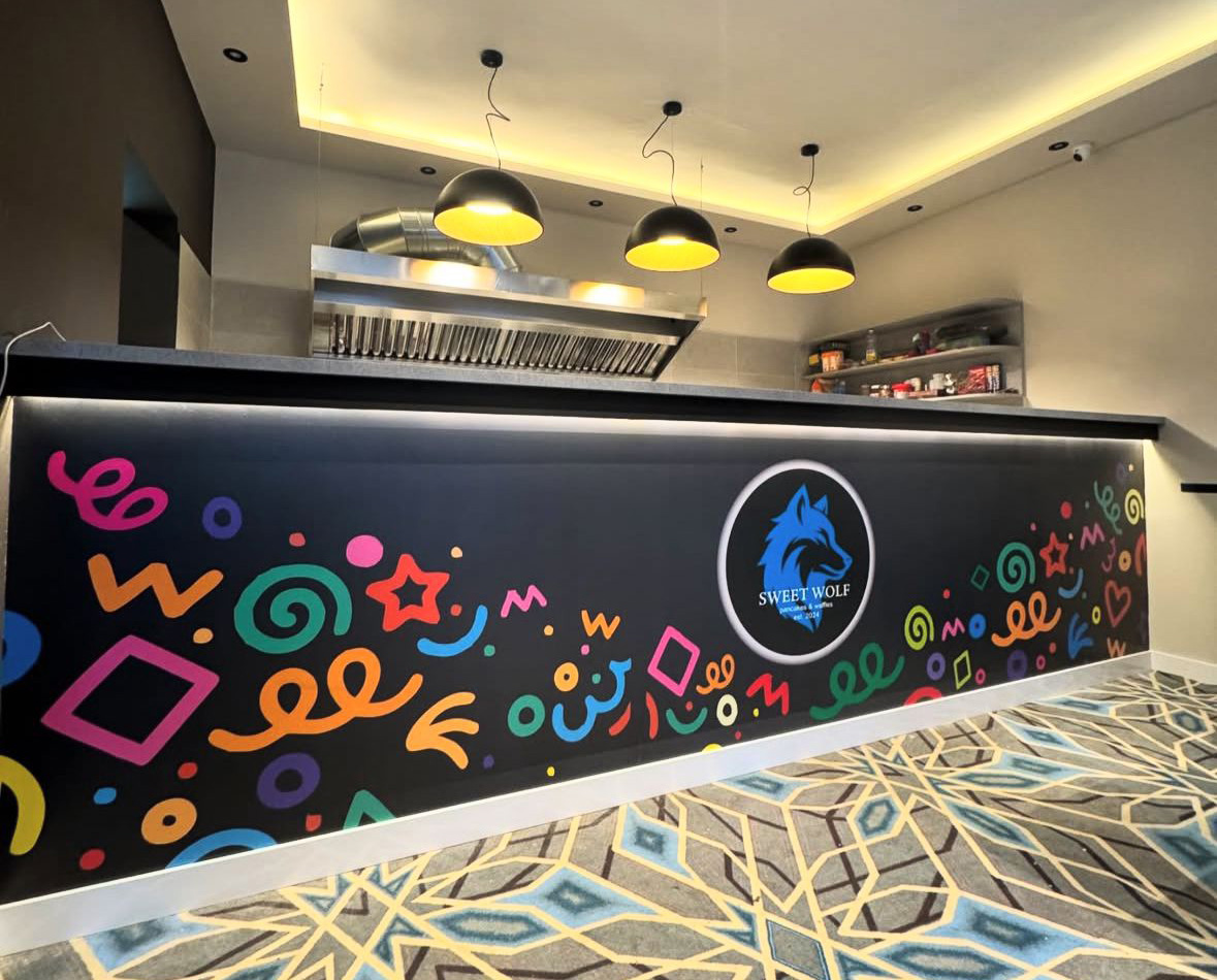 Brendiranje lokala i izloga — realizovan rad Ultimate Design, fotografija 22